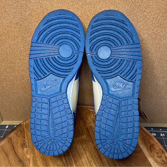 Nike 
Dunk hi
Women’s 
Brand new - Picture 7 of 10